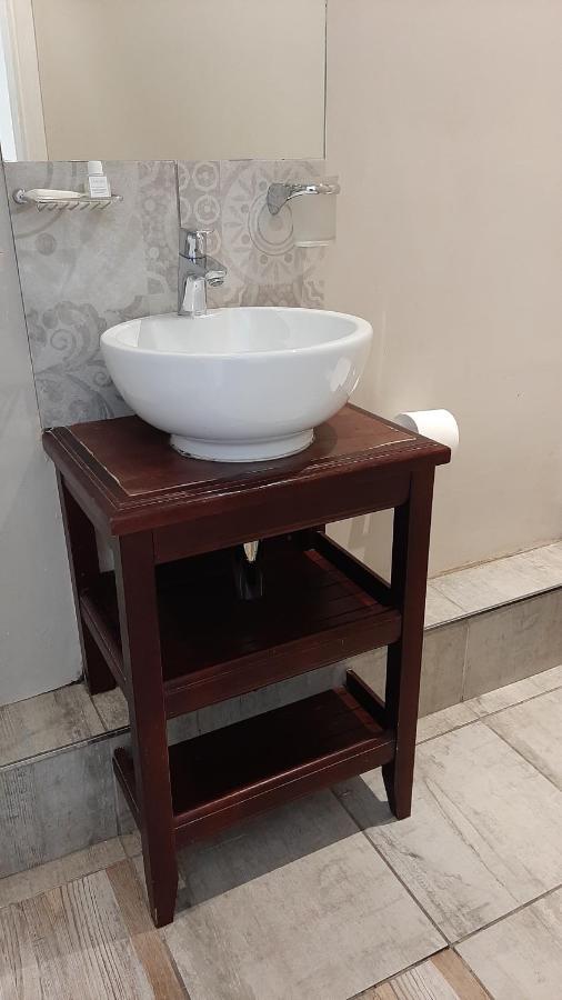 Triple Room Shower